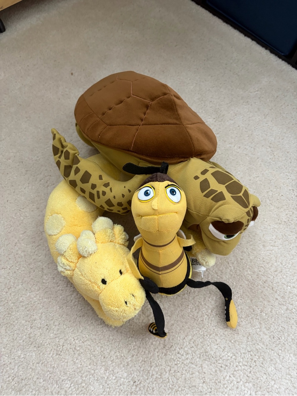 5 Disney Plushie Bundle with Bee Movie, Turtle, Koolaid Man, and dragon
